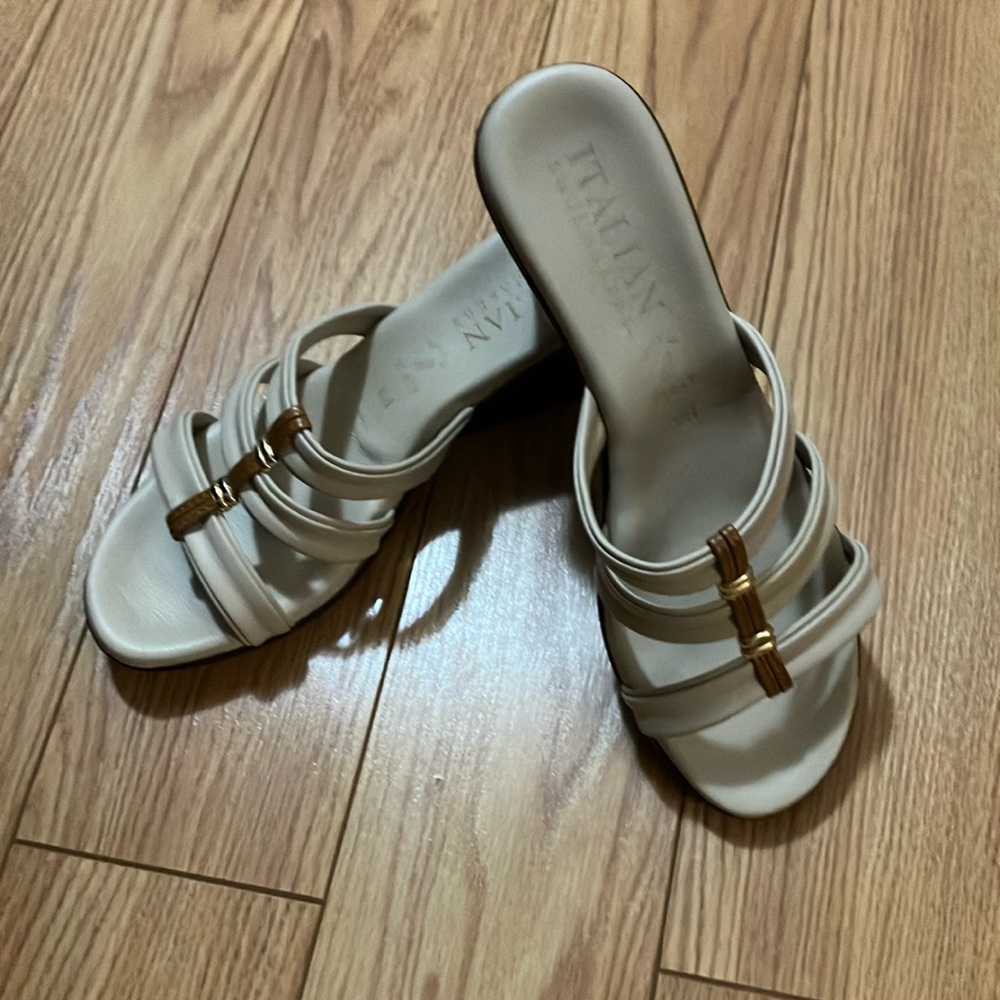 Elegant Cream Slide Sandals Sz 10